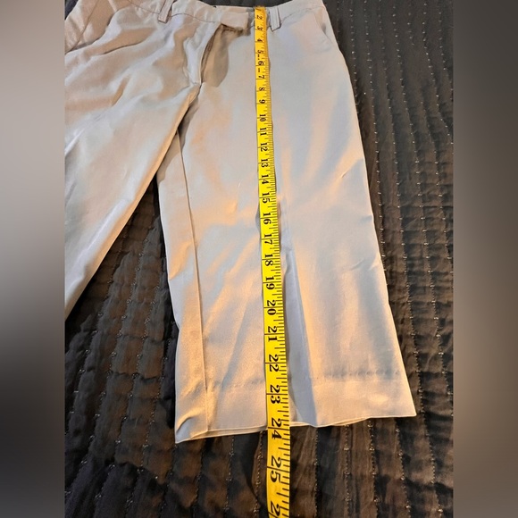 Adidas Shorts Womens Medium Climalite Flat Front Golf Beige Khaki Chino Bermuda - Picture 7 of 12